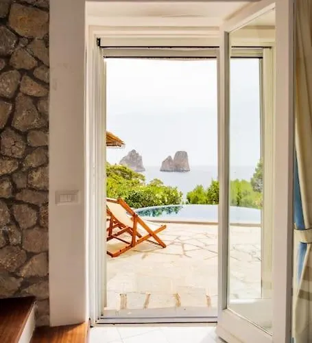 Roccia Di Mare Κάπρι